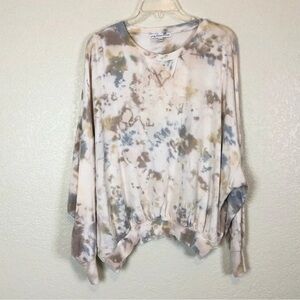 Young Fabulous & Broke Cream and Gray Tie-Dye Sweatshirt